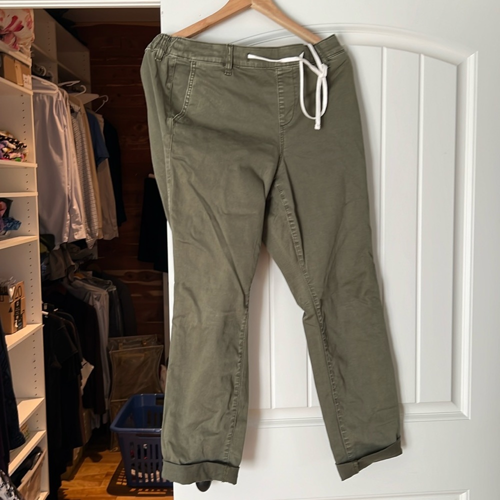Torrid khaki jogger style draw string waist pants. New. Tried on but not worn.